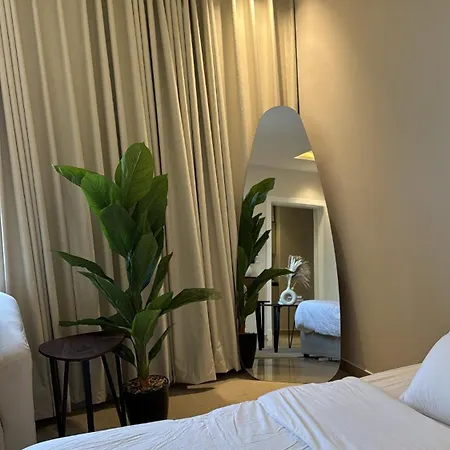74Stay Elegant&Self Entry Studio